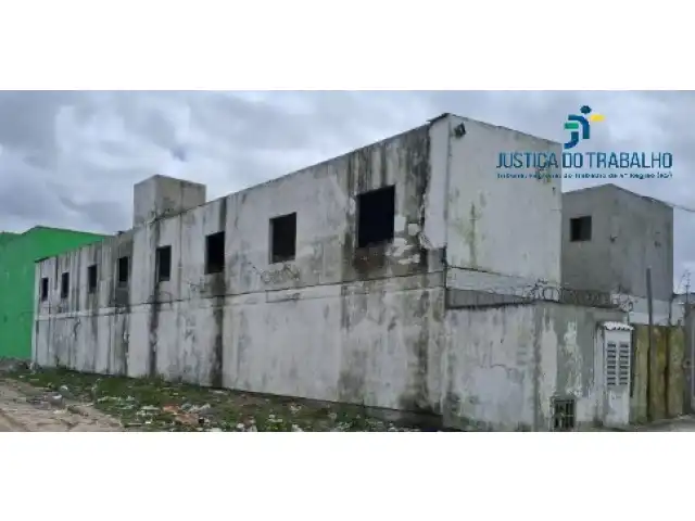VENDA DIRETA DE UM IMÓVEL NA CIDADE DE PELOTAS COM 300m²