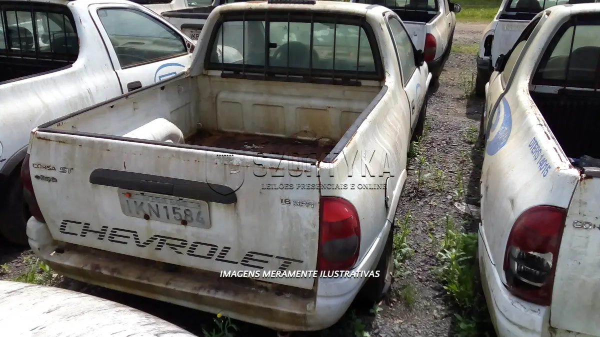 LOTE 004 - GM/CORSA ST PICK-UP IKN-1584 02-02