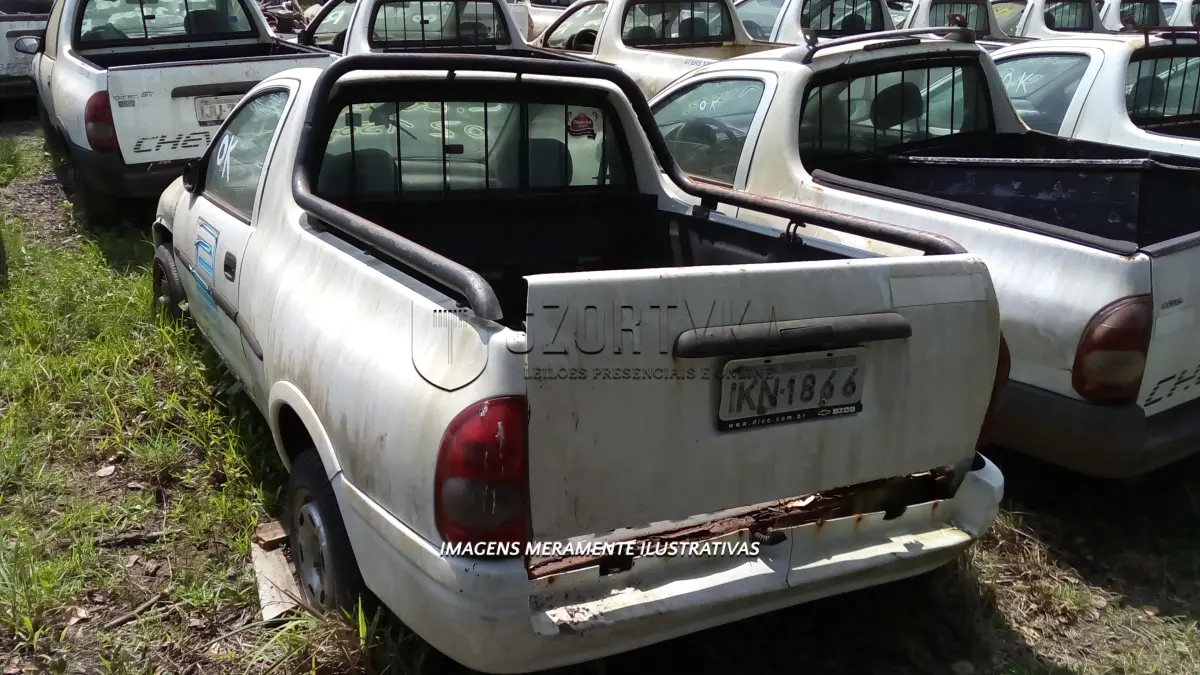 LOTE 020 - GM/CORSA ST PICK-UP IKN-1866 02-02