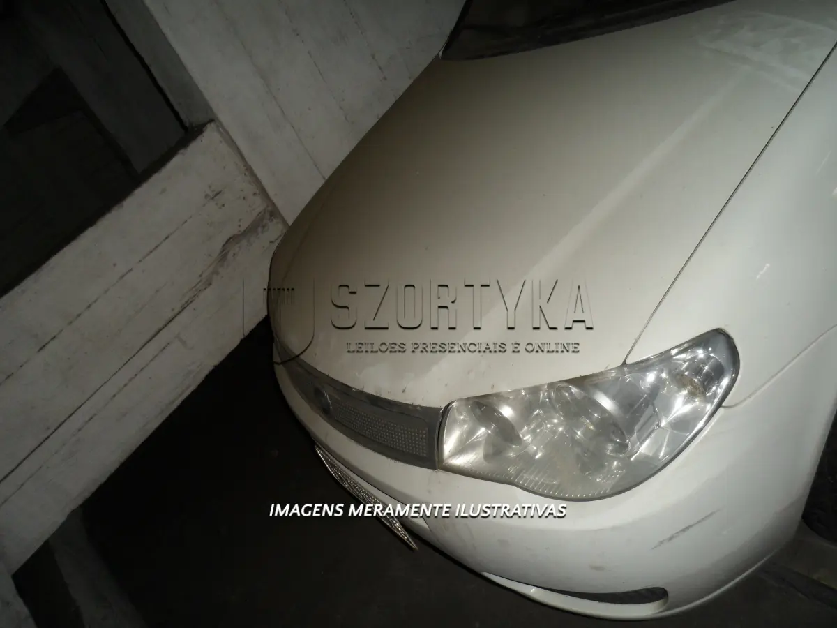 LOTE 036 - FIAT/PALIO HLX 1.8 FLEX IMJ-4776 05-05