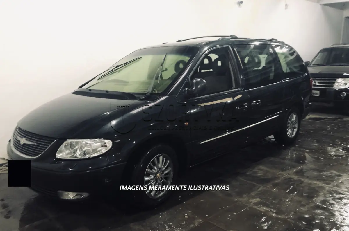 LOTE 001 - Chrysler Gran Caravan  Limited, 2002 com 41.000km.
