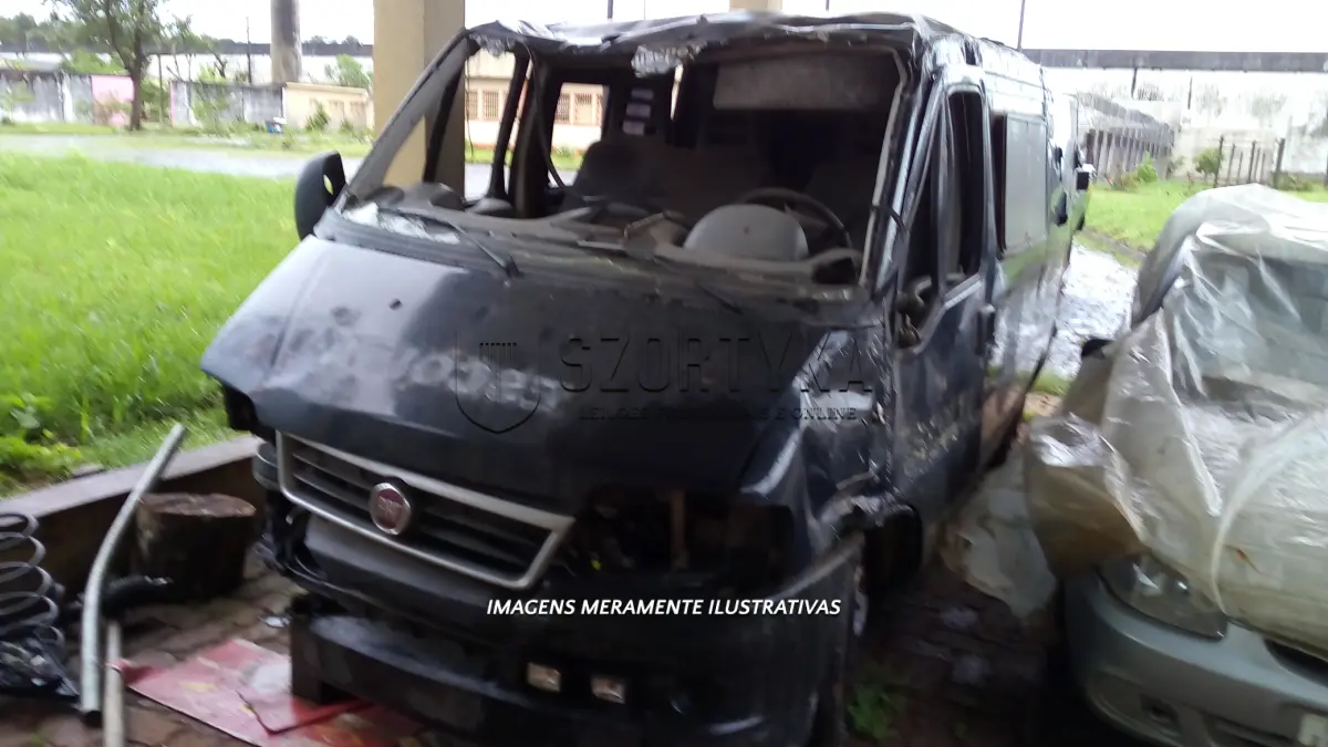 LOTE 083 - FIAT/DUCATO 15 ROTANCELA, ANO 2010.