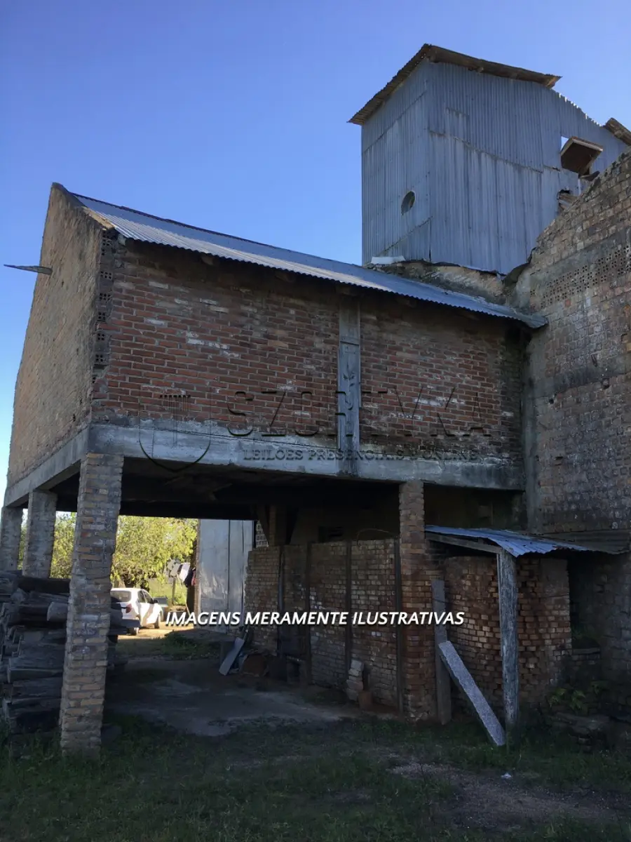 LOTE 001 - UM PRÉDIO PARA DEPÓSITO COM O RESPECTIVO TERRENO, MEDINDO 6.6331,00m²