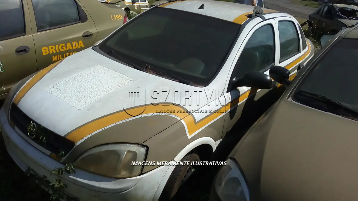 LOTE 122 - GM/CORSA SEDAN JBM-1227 2004