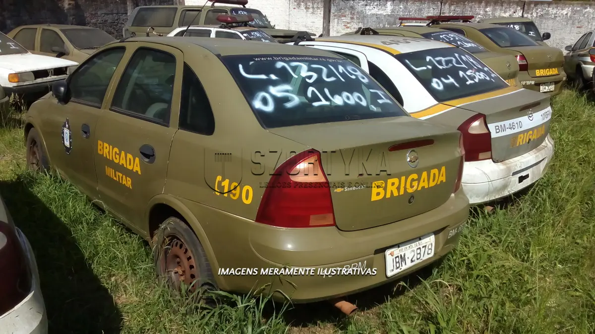 LOTE 132 - GM/CORSA SEDAN MAXX  JBM-2878  2005