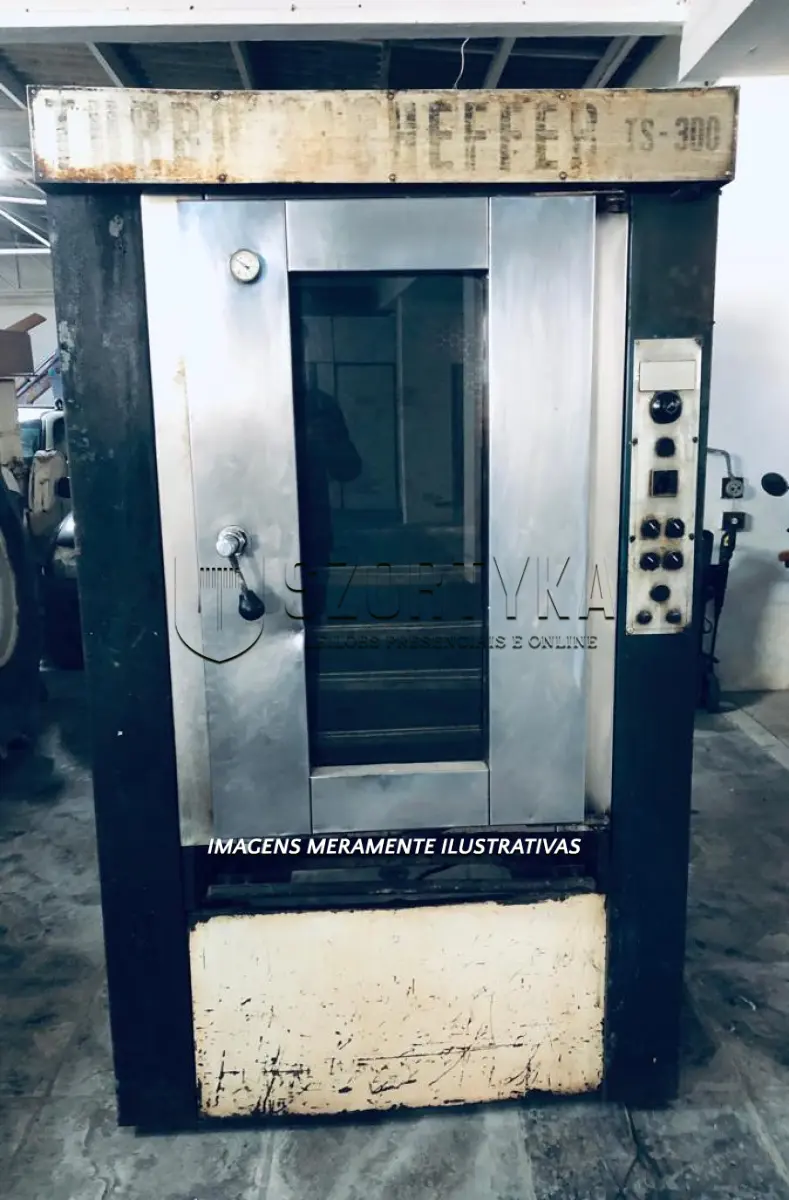 LOTE 003 - Um forno Scheffer TS 300, a gás, com 10 esteiras, inox.