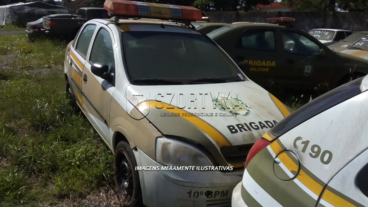 LOTE 136 - GM/CORSA SEDAN MAXX  JBM-1293 2004
