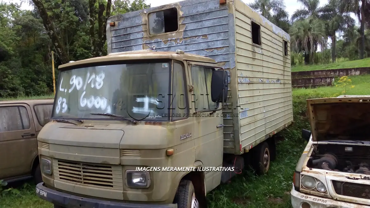 LOTE 090 - M.BENZ/L 608 D, ANO 1983.