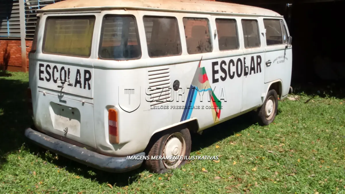 LOTE 079 - VW/KOMBI, ANO 1994.