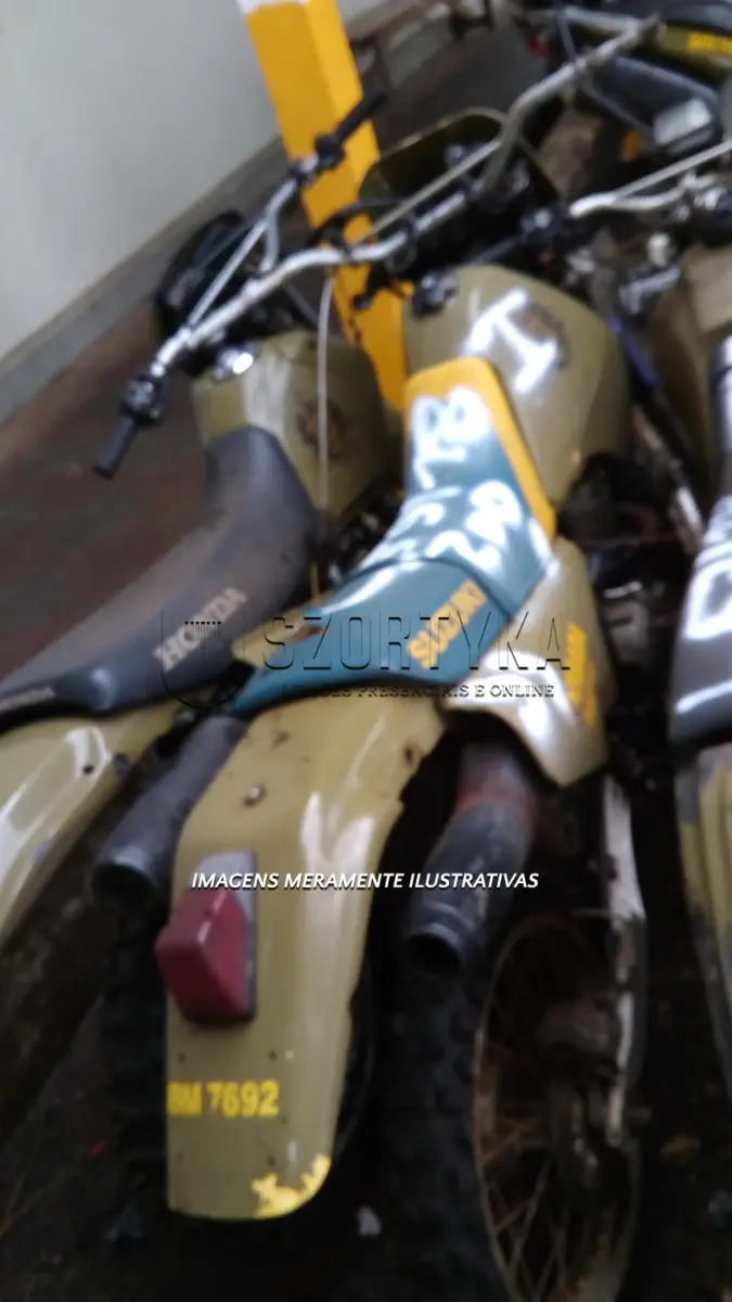 LOTE 059 - SUZUKI, ANO 1993