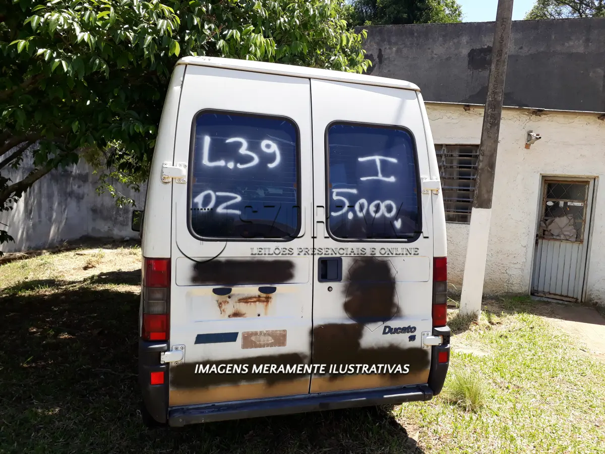 LOTE 039 - FIAT/DUCATO 15, ANO 2002.