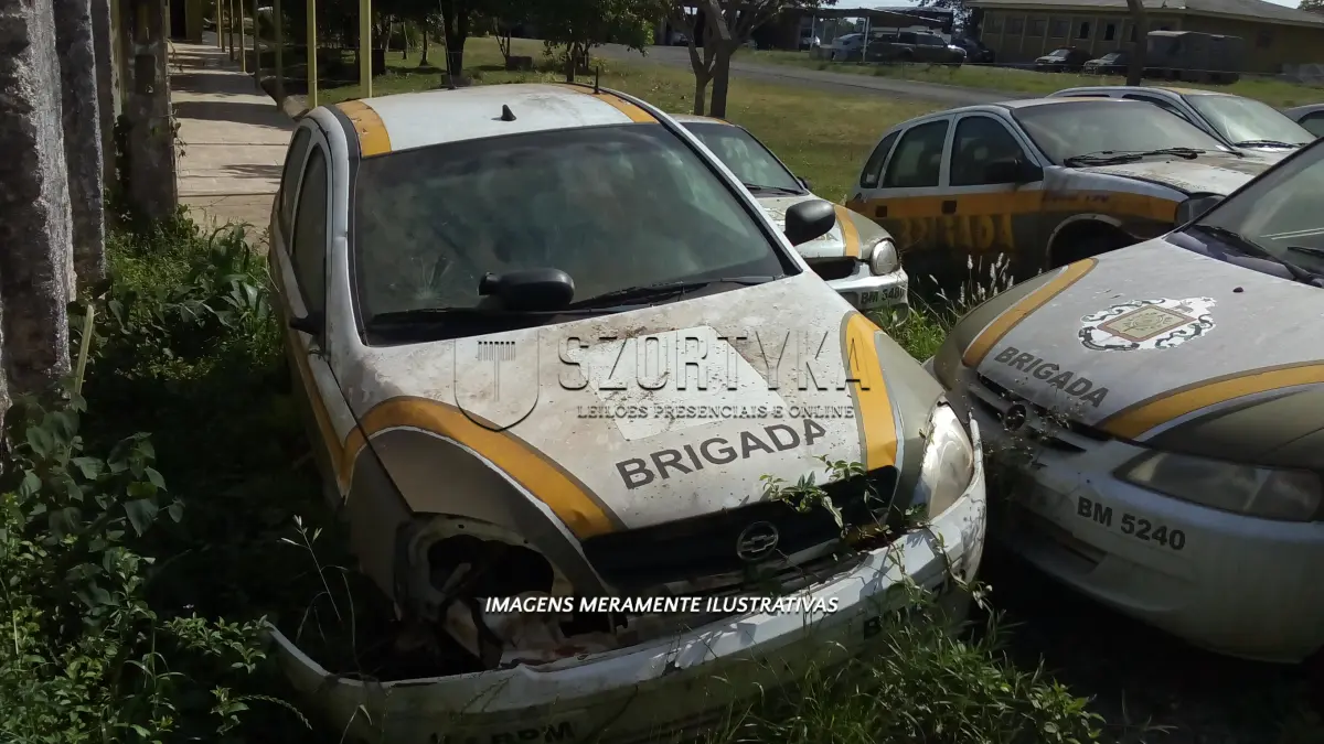 LOTE 129 - GM/CORSA SEDAN JBM-1192 2004
