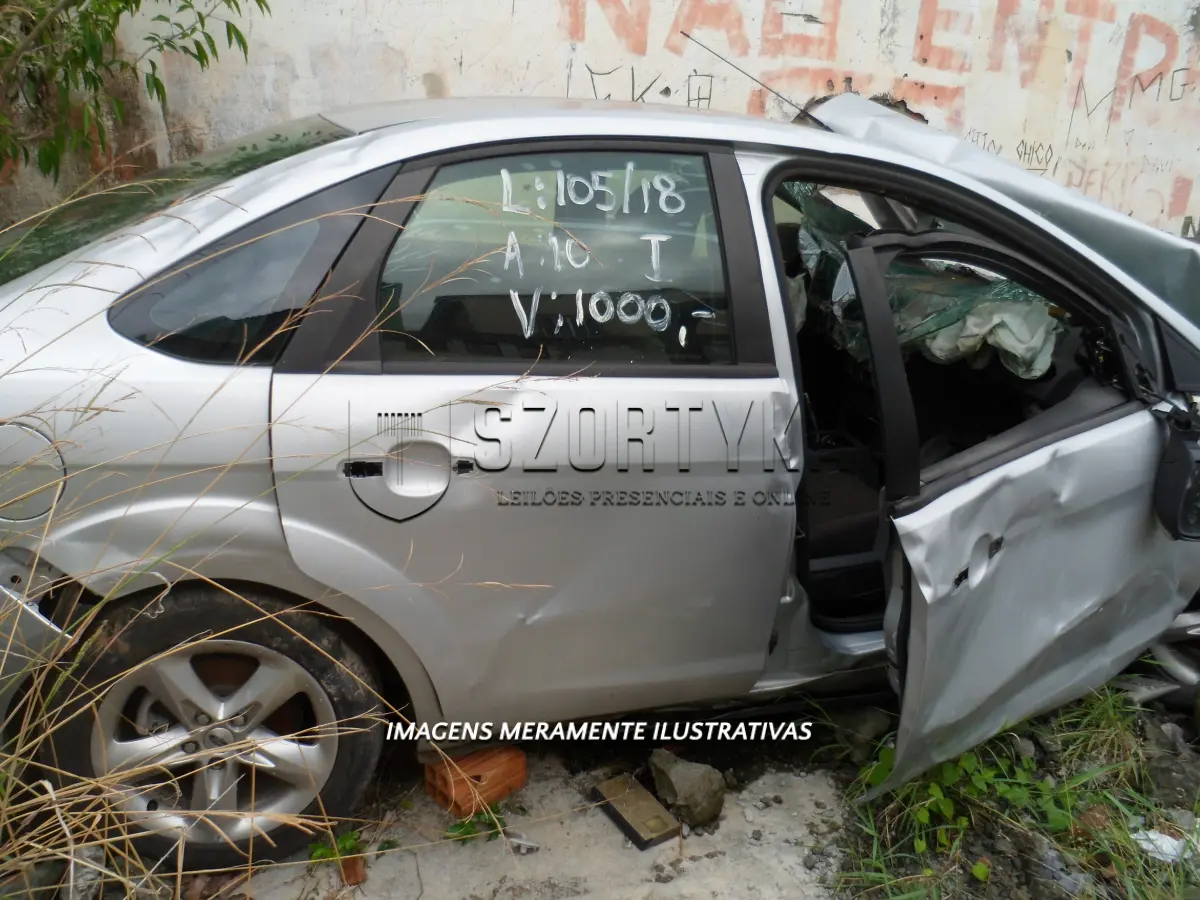 LOTE 105 - I/FORD FOCUS 2L FC FLEX  IRN-8593 2010