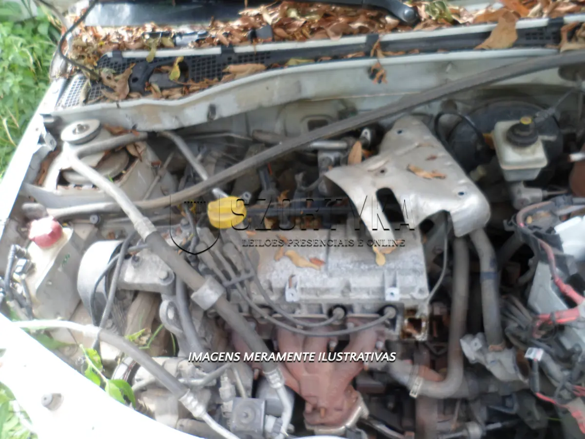 LOTE 051 - RENAULT/SANDERO EXP 16 HP, ANO 2013.