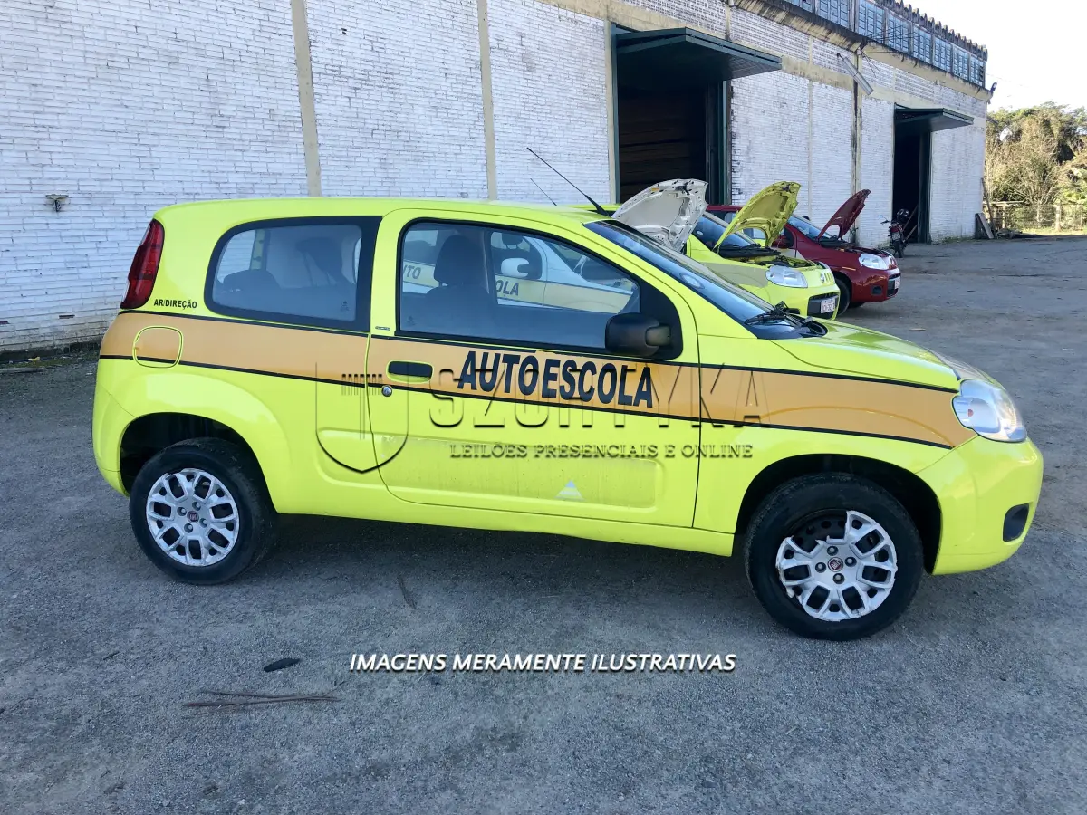 LOTE 012 - FIAT/UNO VIVACE 1.0, completo, ANO 2013.