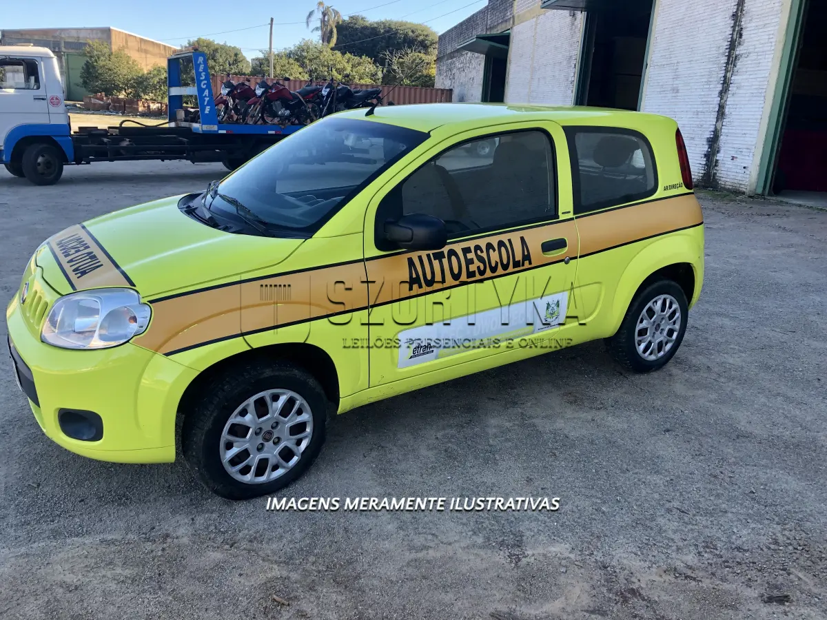 LOTE 012 - FIAT/UNO VIVACE 1.0, completo, ANO 2013.