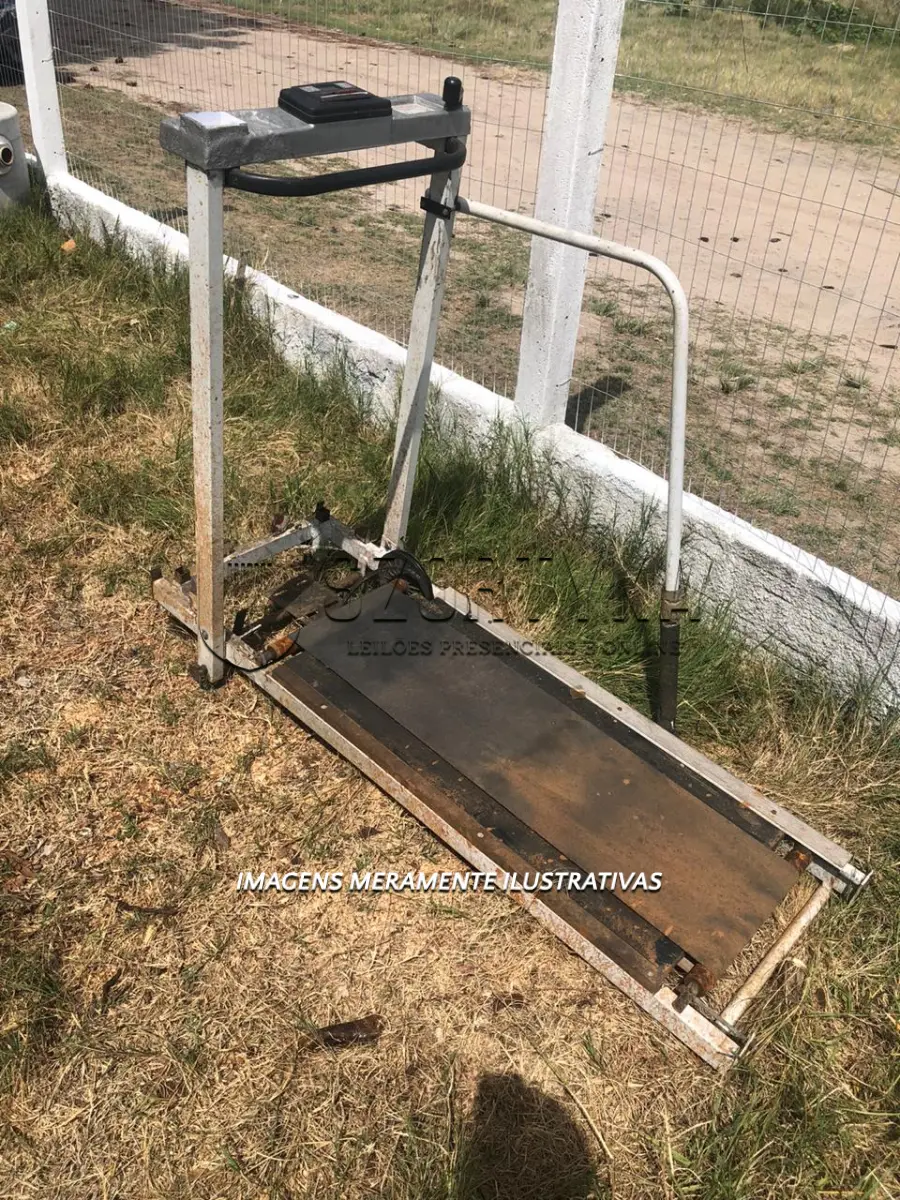 LOTE 001 - APARELHOS DE GINÁSTICA E MUSCULAÇÃO