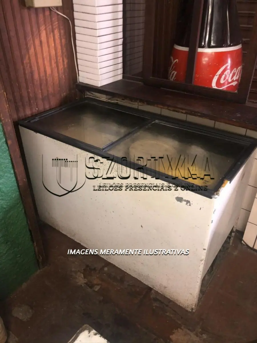LOTE 21 - 01 freezer horizontal com duas aberturas de vidro.