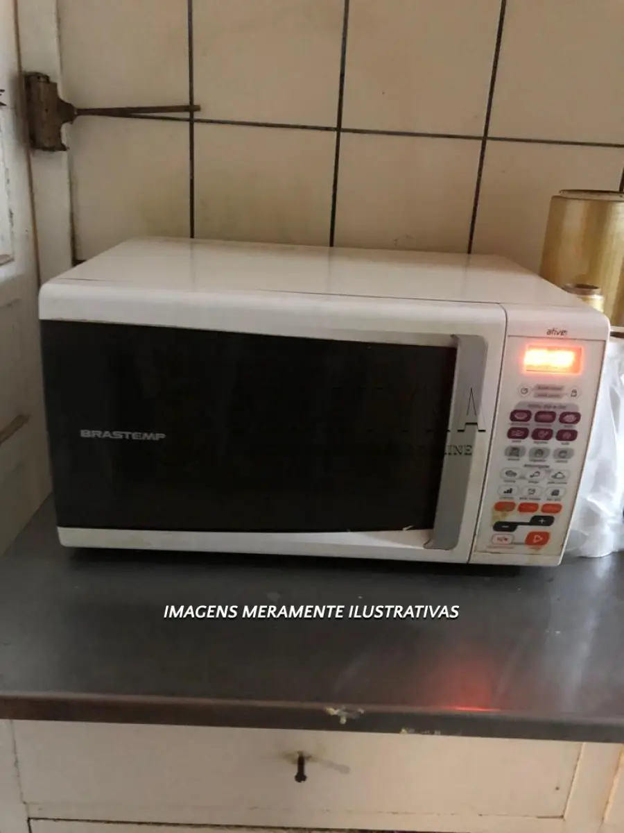 LOTE 10 - 01 micro-ondas Brastemp.