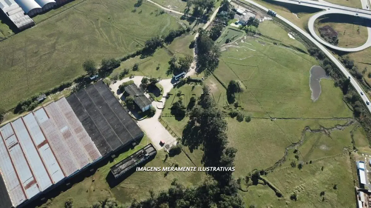 LOTE  - UM IMÓVEL INDUSTRIAL COM 93.101,00m²
