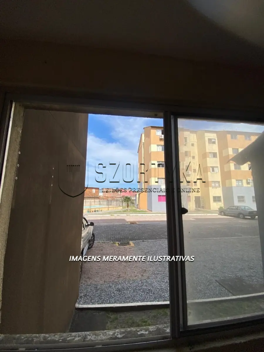 LOTE 001 - UM APARTAMENTO EM PELOTAS