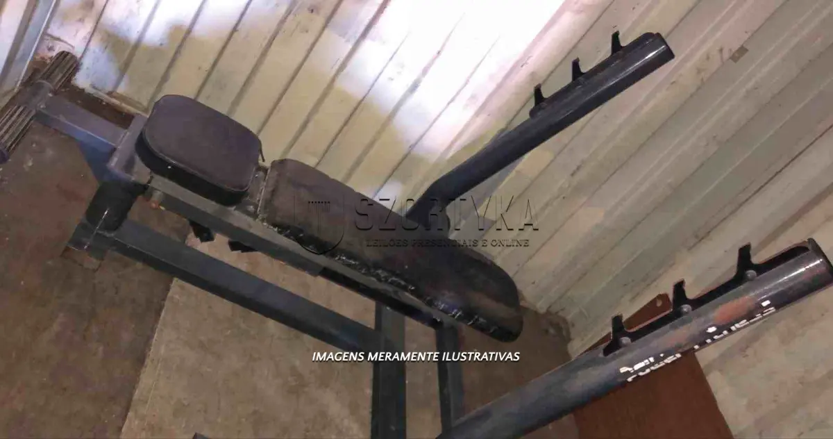 LOTE 002 - APARELHO DE MUSCULAÇÃO RETO INCLINADO (SUPINO)