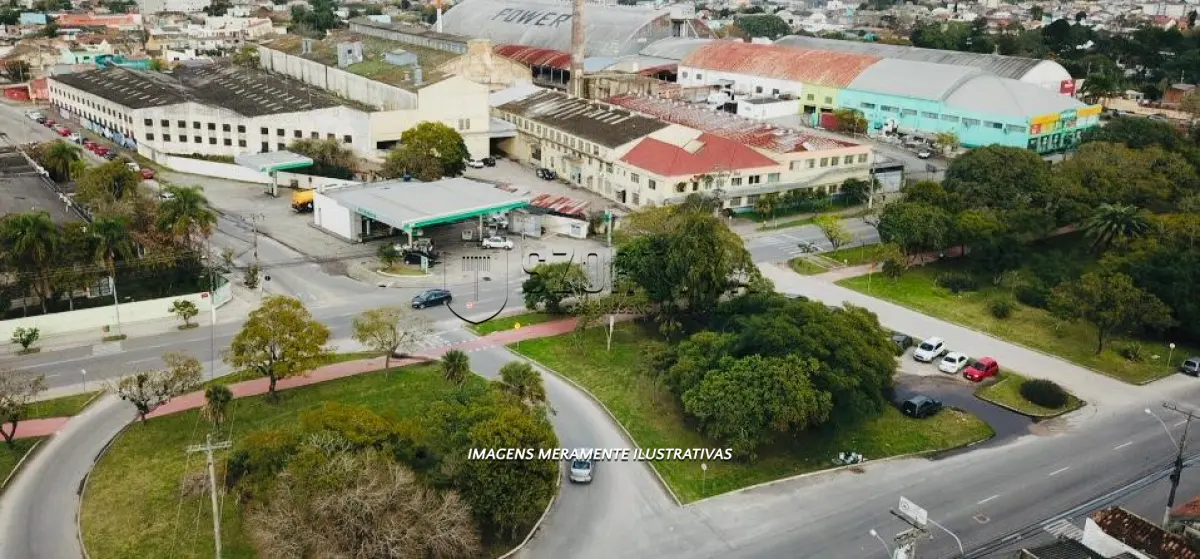 LOTE 001 - Conjunto de prédios edificados em terreno com 14.444, 57 m² na Praça Vinte de Setembro em Pelotas.