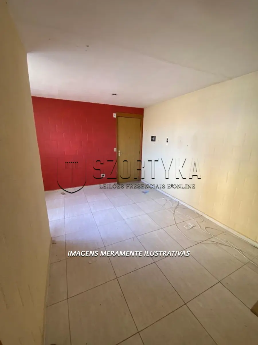 LOTE 001 - UM APARTAMENTO EM PELOTAS