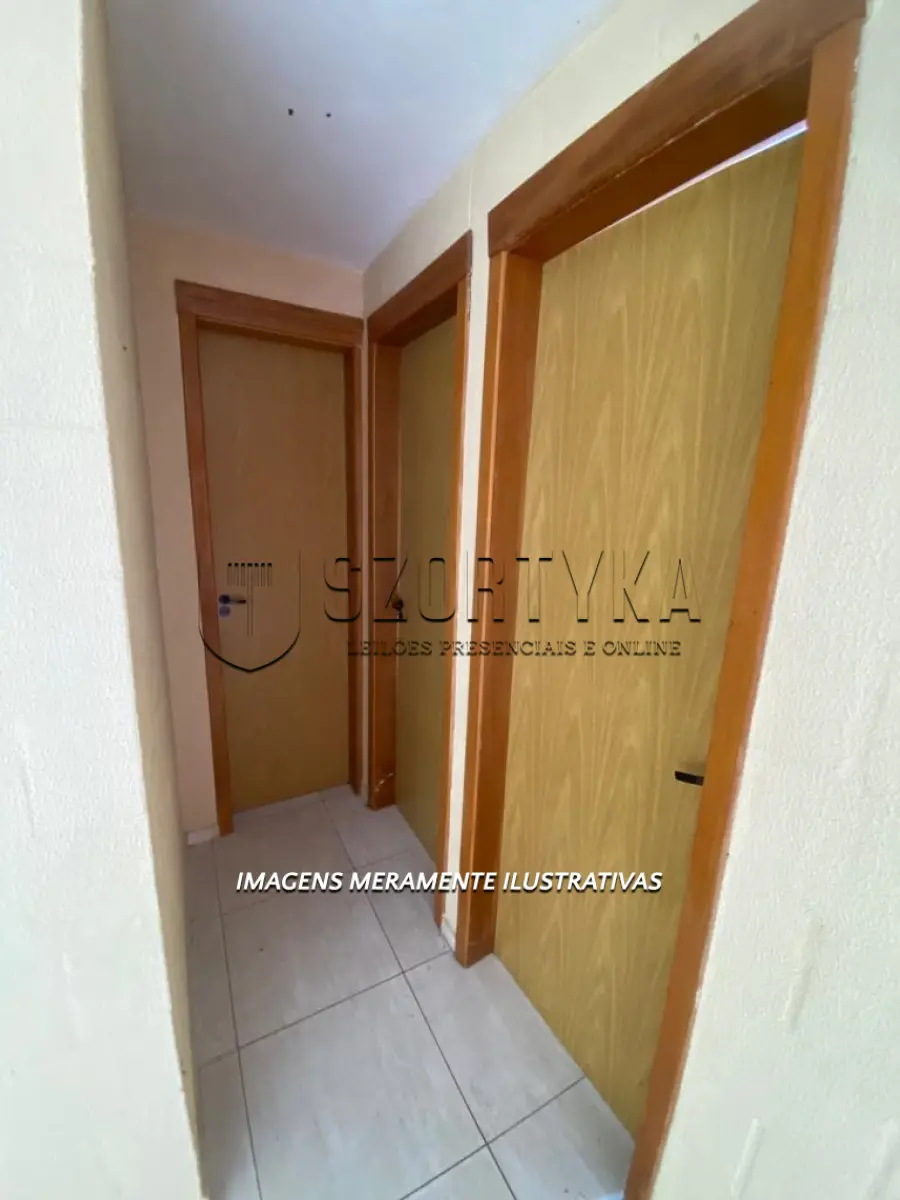 LOTE 001 - UM APARTAMENTO EM PELOTAS