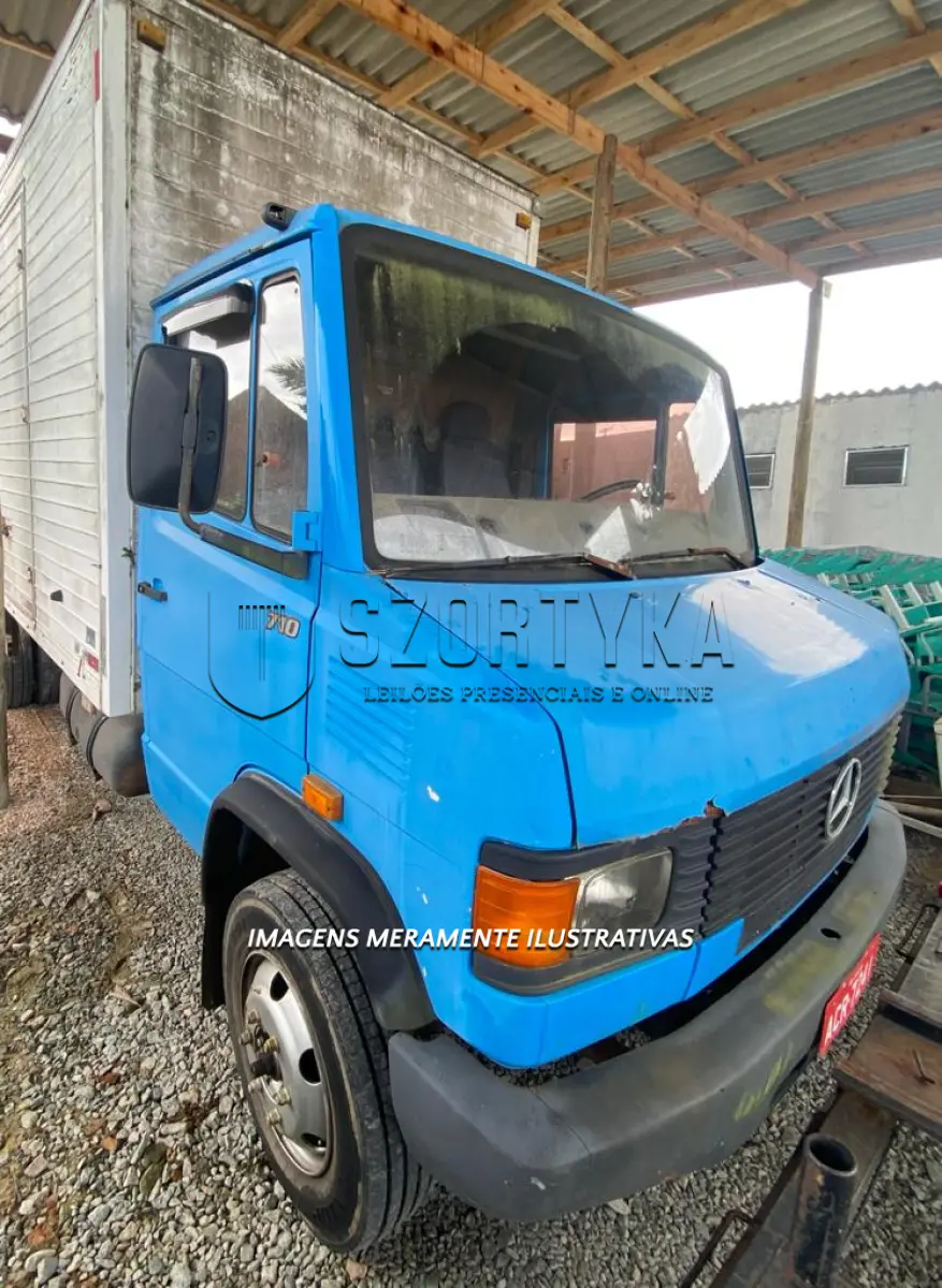 LOTE 001 - MERCEDES BENZ/710, 2002
