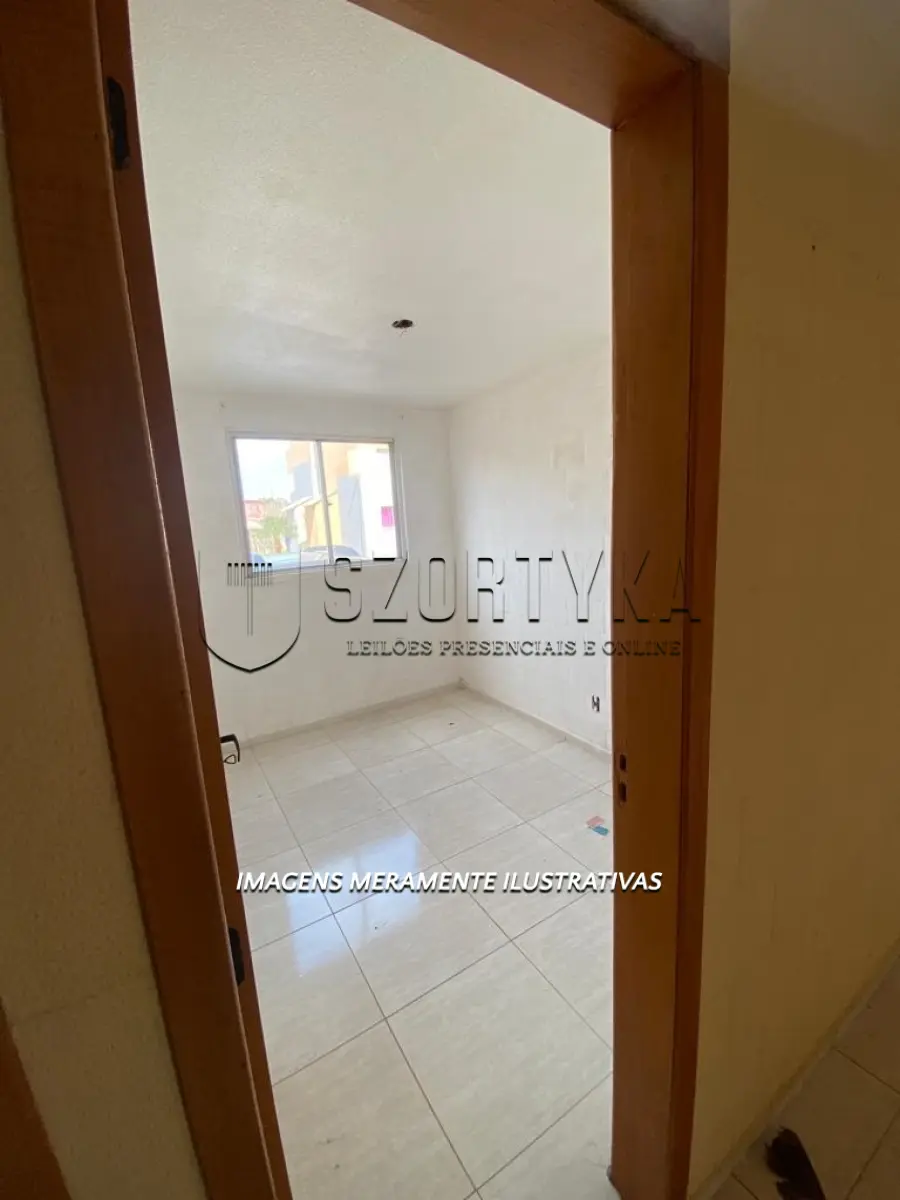 LOTE 001 - UM APARTAMENTO EM PELOTAS