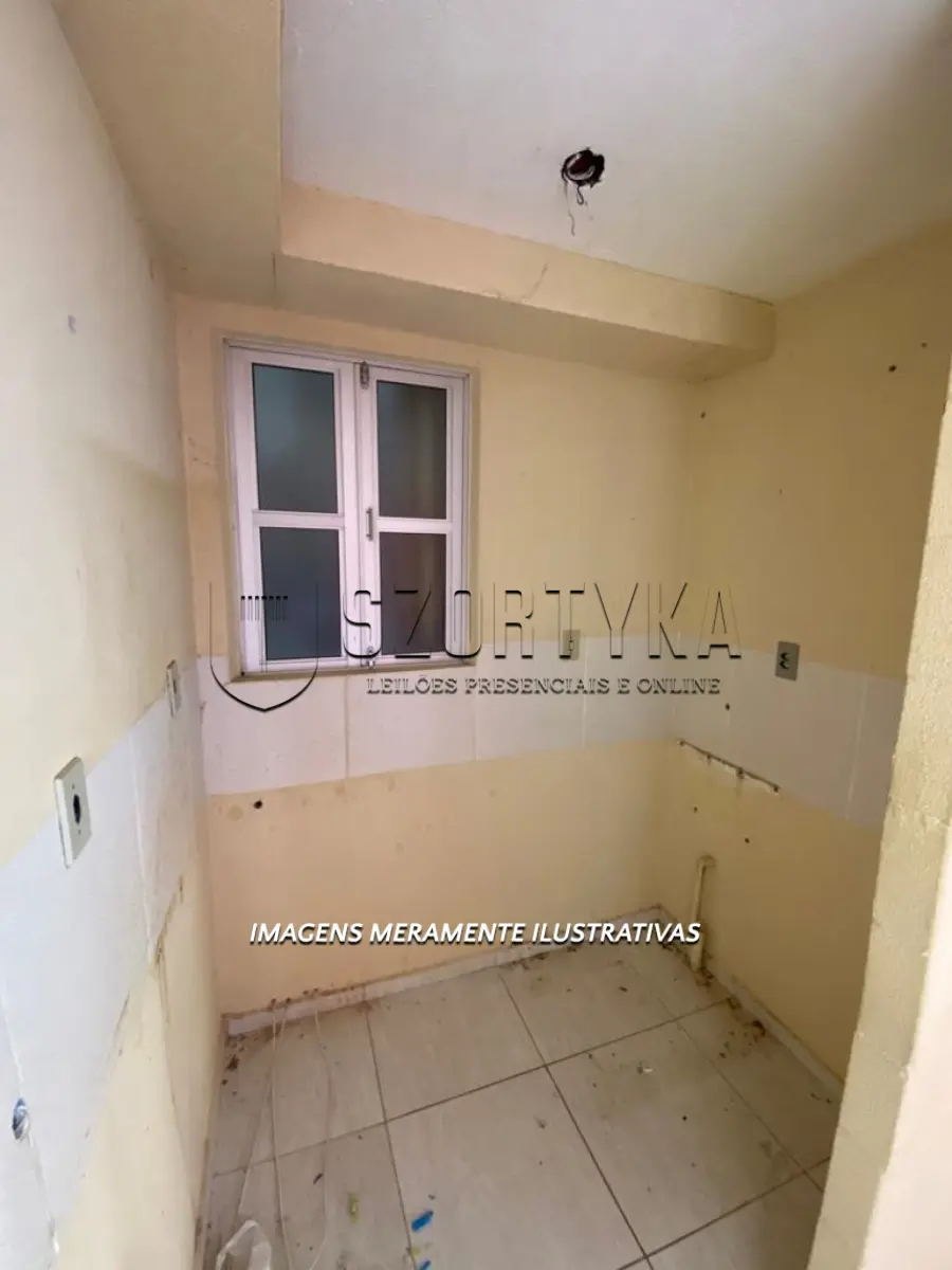 LOTE 001 - UM APARTAMENTO EM PELOTAS