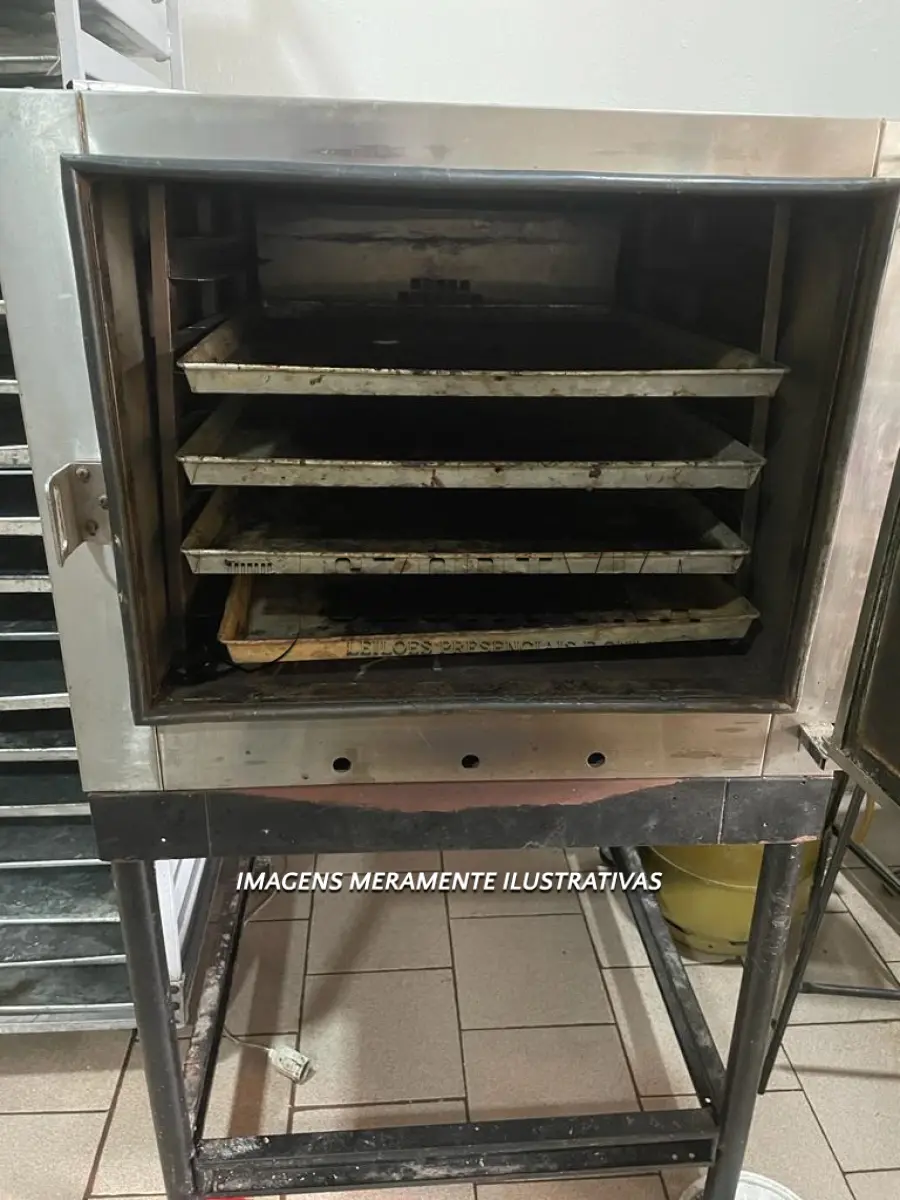 LOTE 012 - 01 FORNO Á GÁS