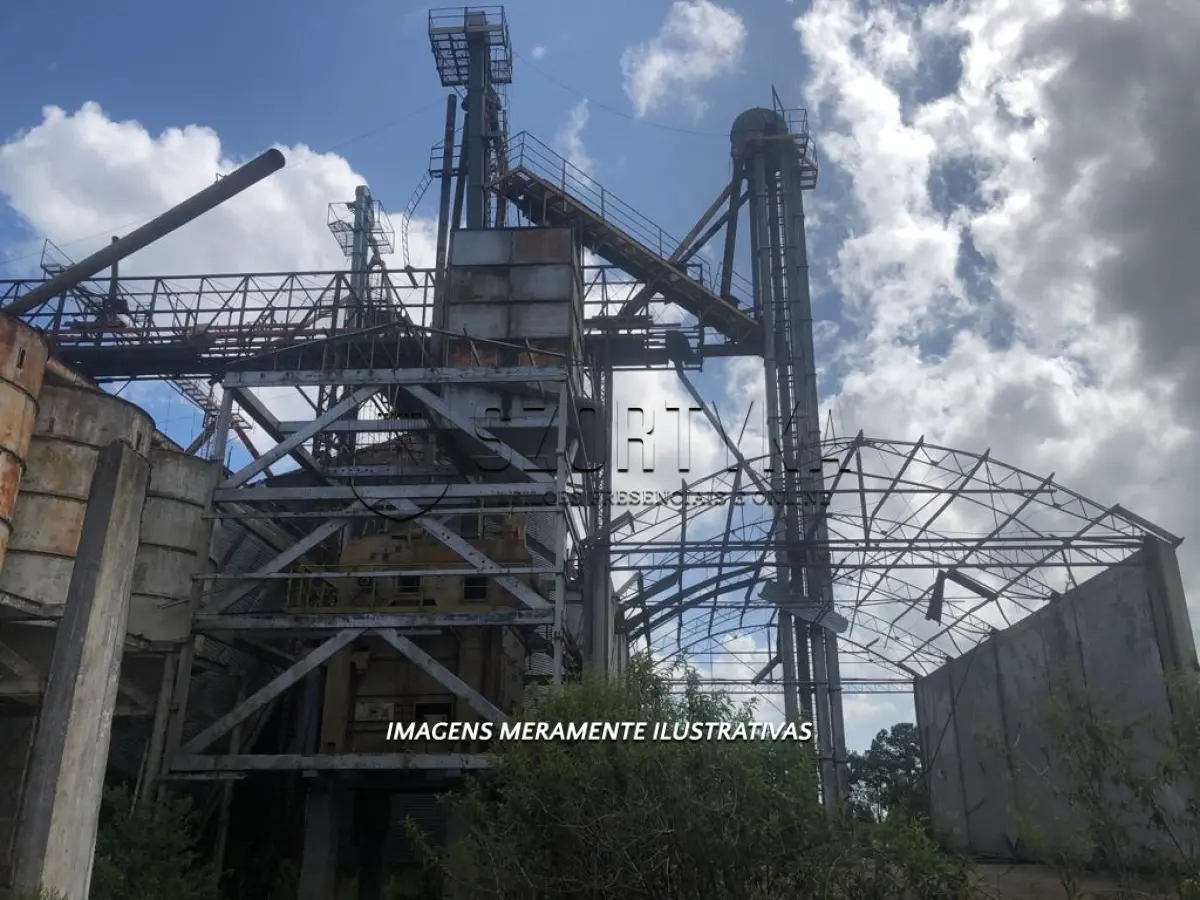LOTE 002 - APROXIMADAMENTE 400.000KG DE SUCATA