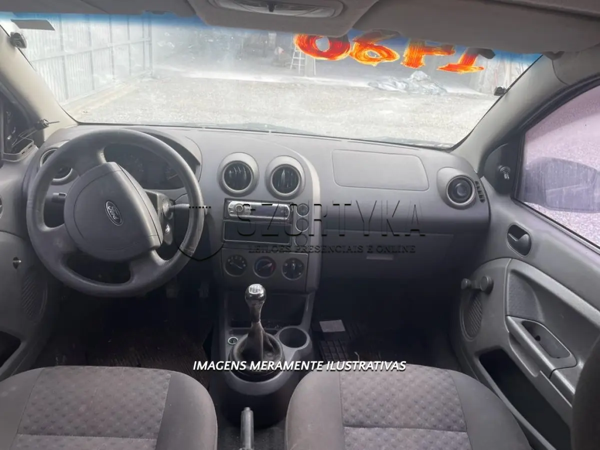 LOTE 001 - FORD/FIESTA 2004/2005