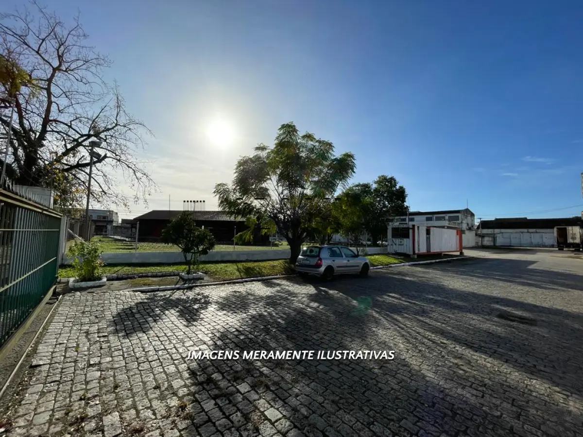 LOTE 001 - VENDA DIRETA DE UM IMÓVEL NA PRAÇA 20 DE SETEMBRO COM 5.663,77 m²