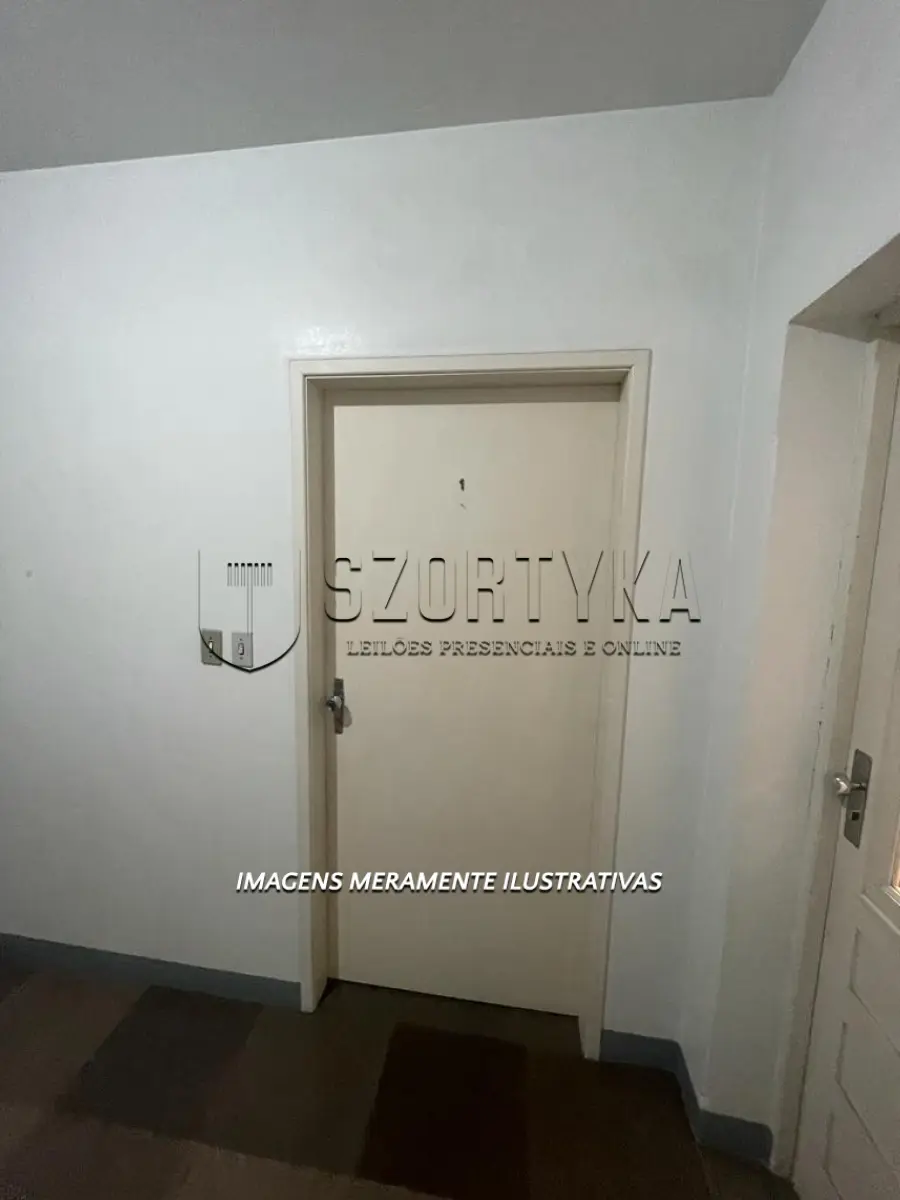 LOTE 000 - APARTAMENTO NA AVENIDA FERNANDO OSÓRIO COM 200M²