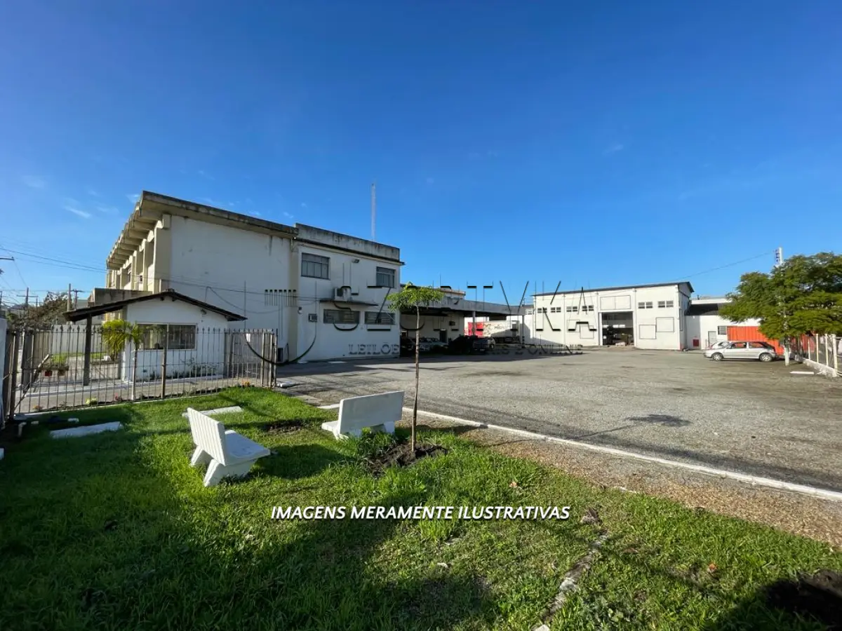 LOTE 001 - VENDA DIRETA DE UM IMÓVEL NA PRAÇA 20 DE SETEMBRO COM 5.663,77 m²