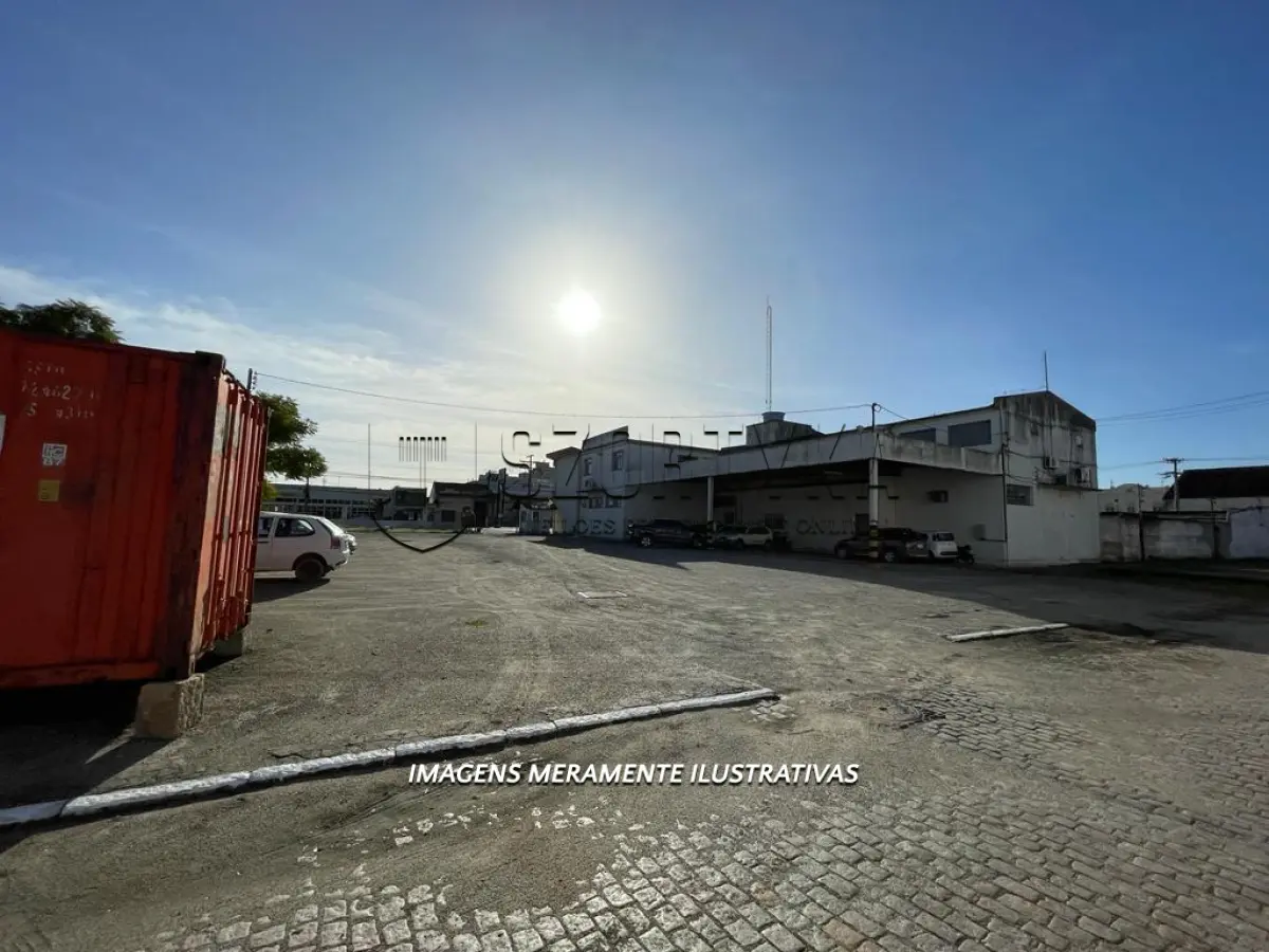 LOTE 001 - VENDA DIRETA DE UM IMÓVEL NA PRAÇA 20 DE SETEMBRO COM 5.663,77 m²