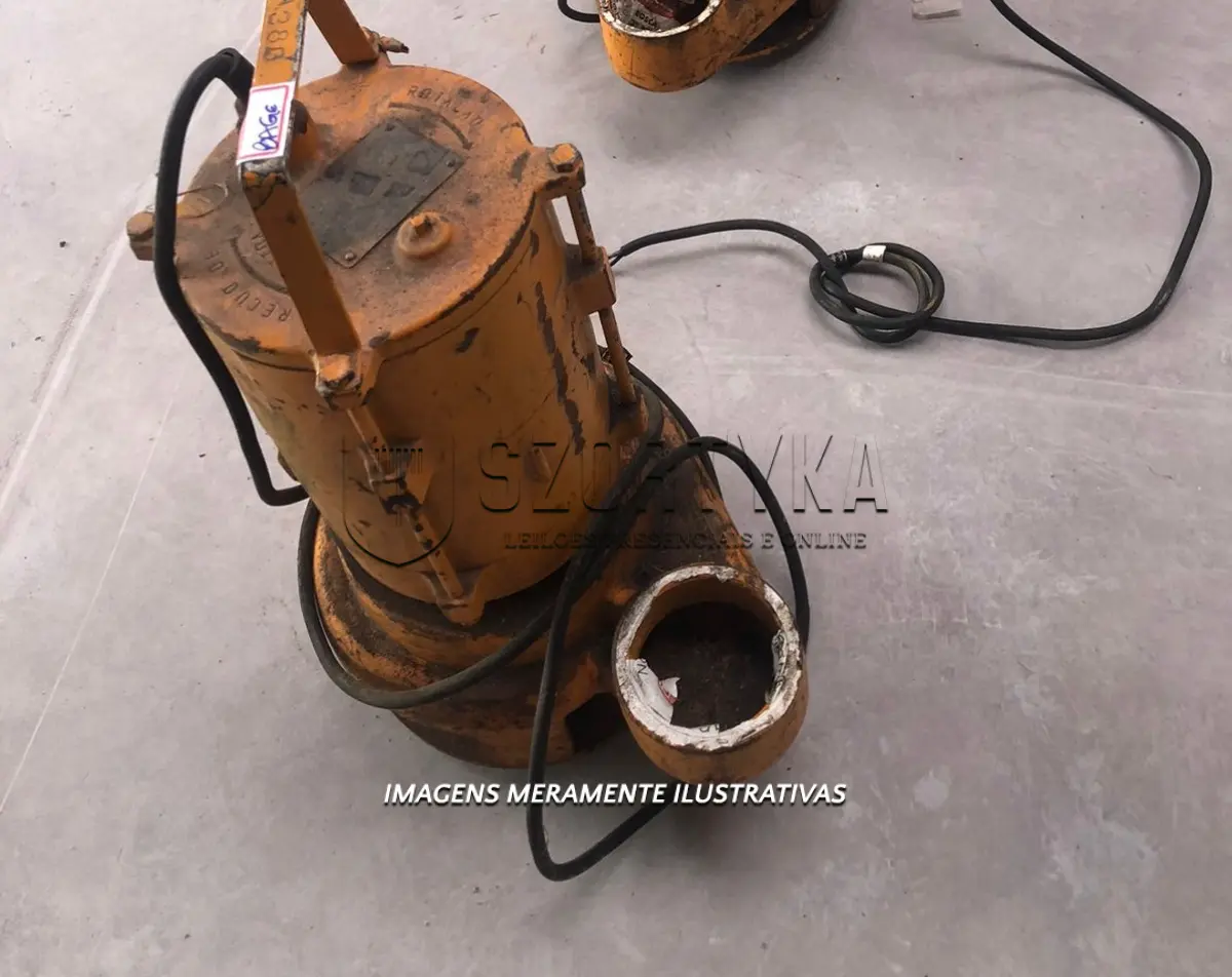 LOTE 048 - Bomba trifasica 4 cv 3500 rpm Thebe tsb