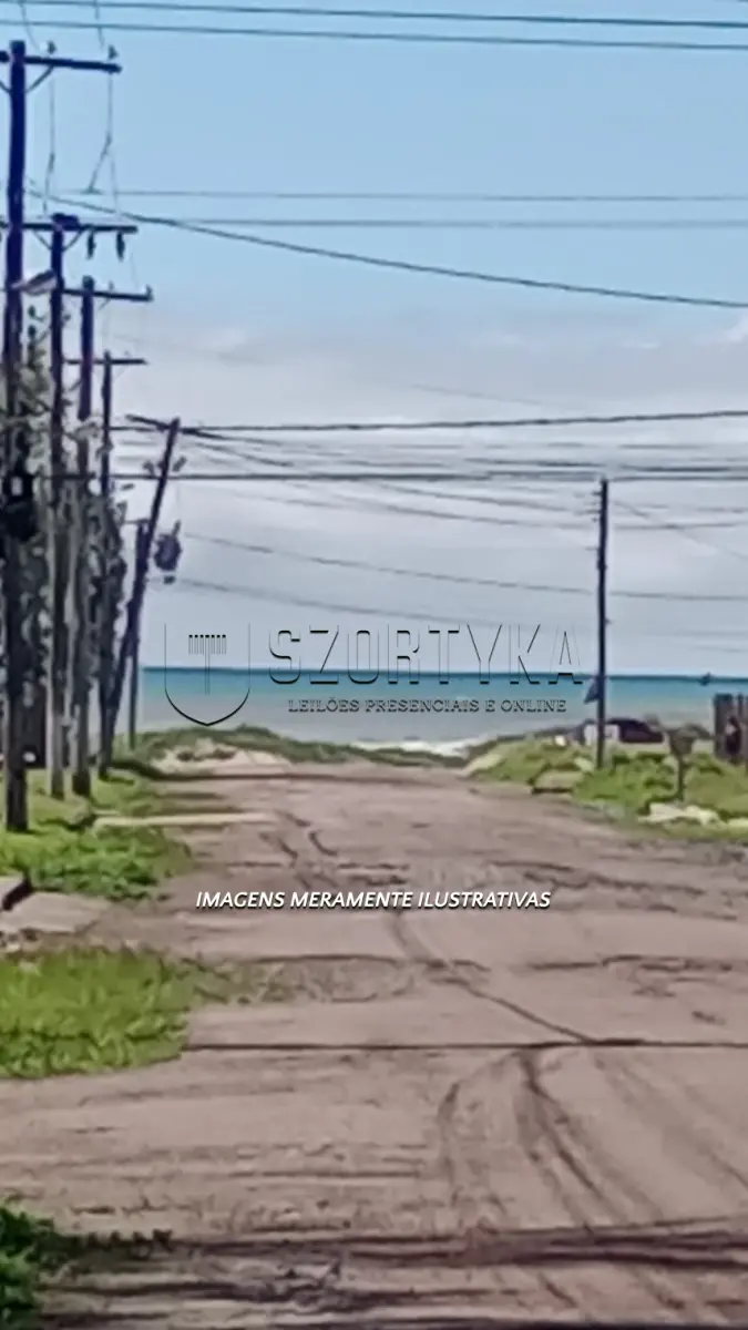 LOTE 001 - UMA CASA NA PRAIA EM CIDREIRA