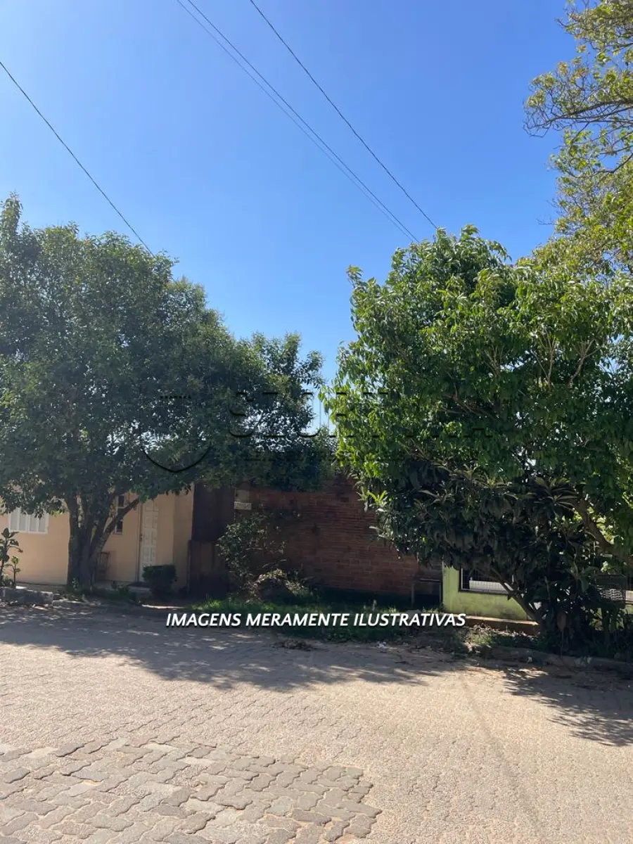 LOTE 001 - UM IMÓVEL EM SÃO LOURENÇO DO SUL COM 180M²