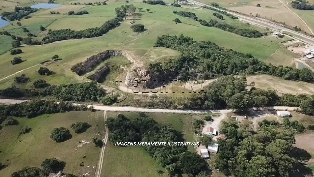 LOTE 001 - UMA FRAÇÃO DE TERRAS COM 05HA. 05A. e 33CA, CONTENDO UMA MINA, EM SÃO LOURENÇO DO SUL