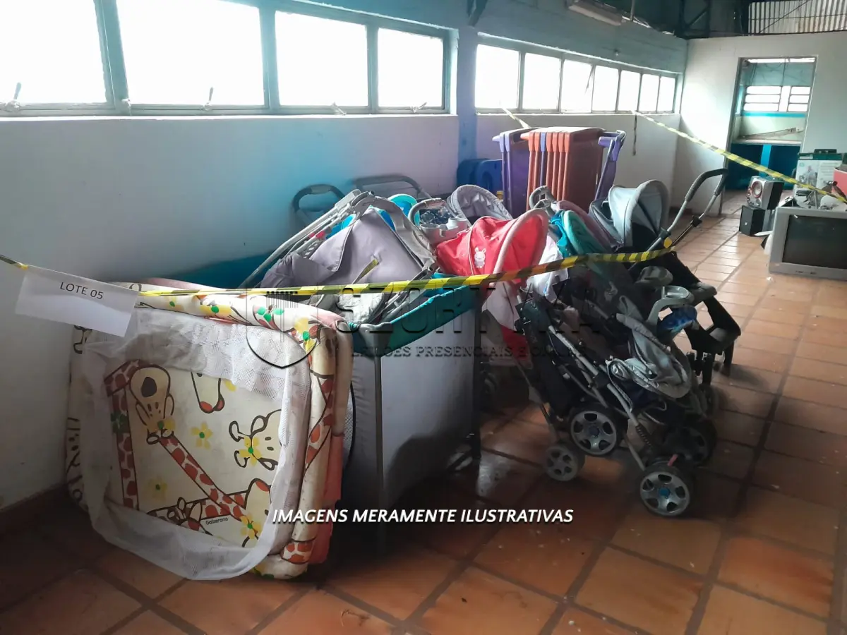 LOTE 005 - ITENS INFANTIS DE CRECHE