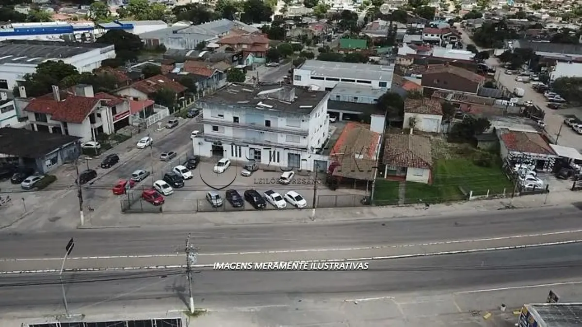 LOTE 000 - APARTAMENTO NA AVENIDA FERNANDO OSÓRIO COM 200M²