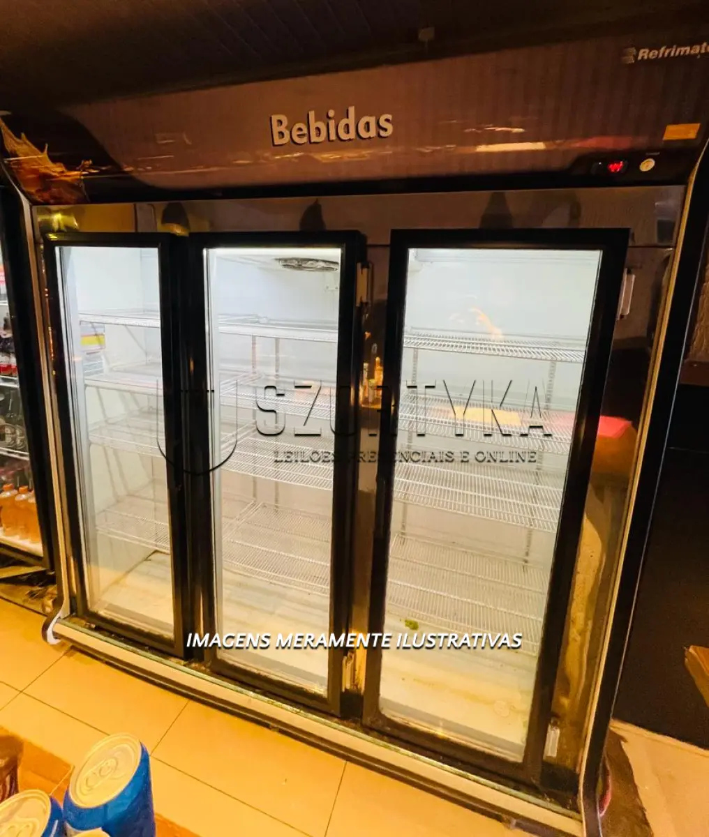 LOTE 002 - EXPOSITOR REFRIGERADO, COM 03 PORTAS, MARCA REFRIMATE
