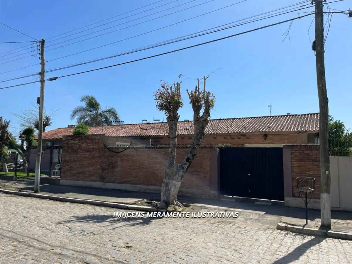 LOTE 001 - UM IMÓVEL COM 510M² NO CENTRO DA CIDADE, EM SÃO LOURENÇO DO SUL