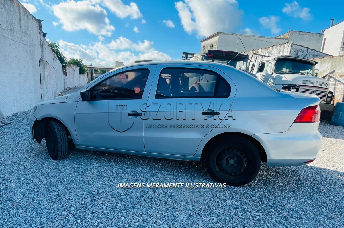 LOTE 003 - VW/VOYAGE, placas IWS5878, cor prata, ano/mod 2014/2015