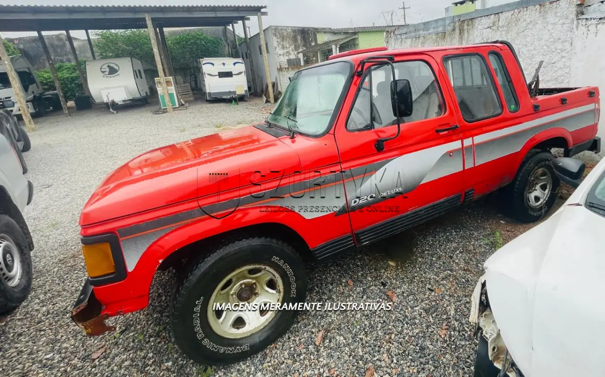 LOTE 001 - UMA GM/D20 CUSTOM 1986/1987