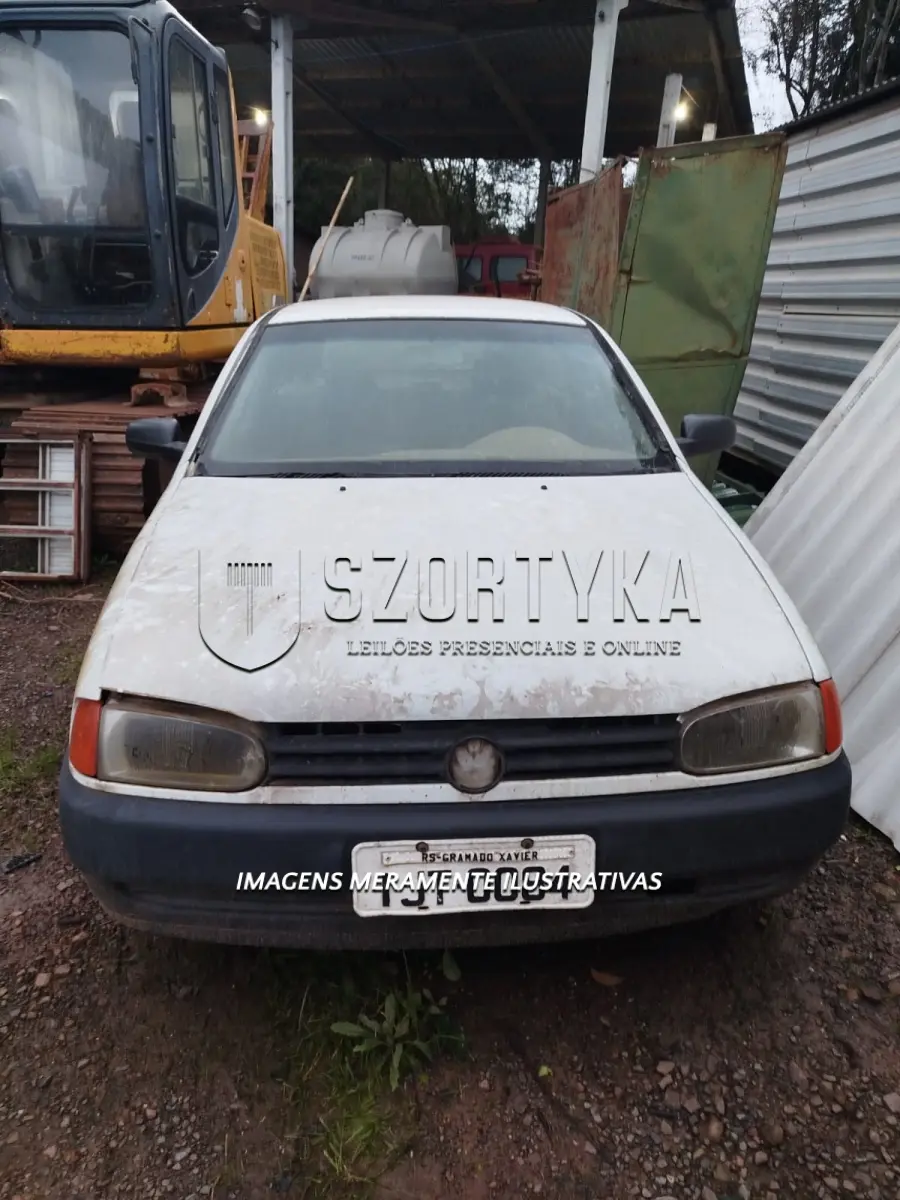 LOTE 011 - Um automóvel  VW/Gol 1,0, 2001, gasolina